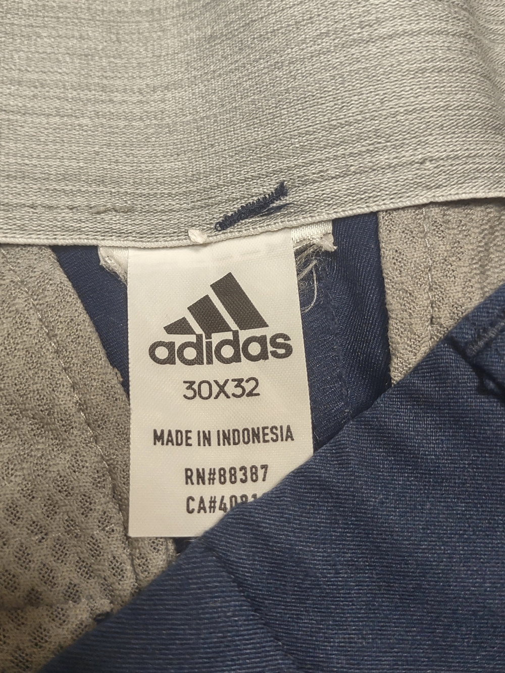 New Adidas Ultimate365 3-Stripes Tapered Men's Golf Trousers Navy Crew| 30/32 - Picture 6 of 7